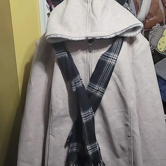 NWT D.E.T.A.I.L.S I.N.C Cozy Beige Hooded Coat with Plaid Scarf Faux Fur Size 3X - Picture 8 of 10